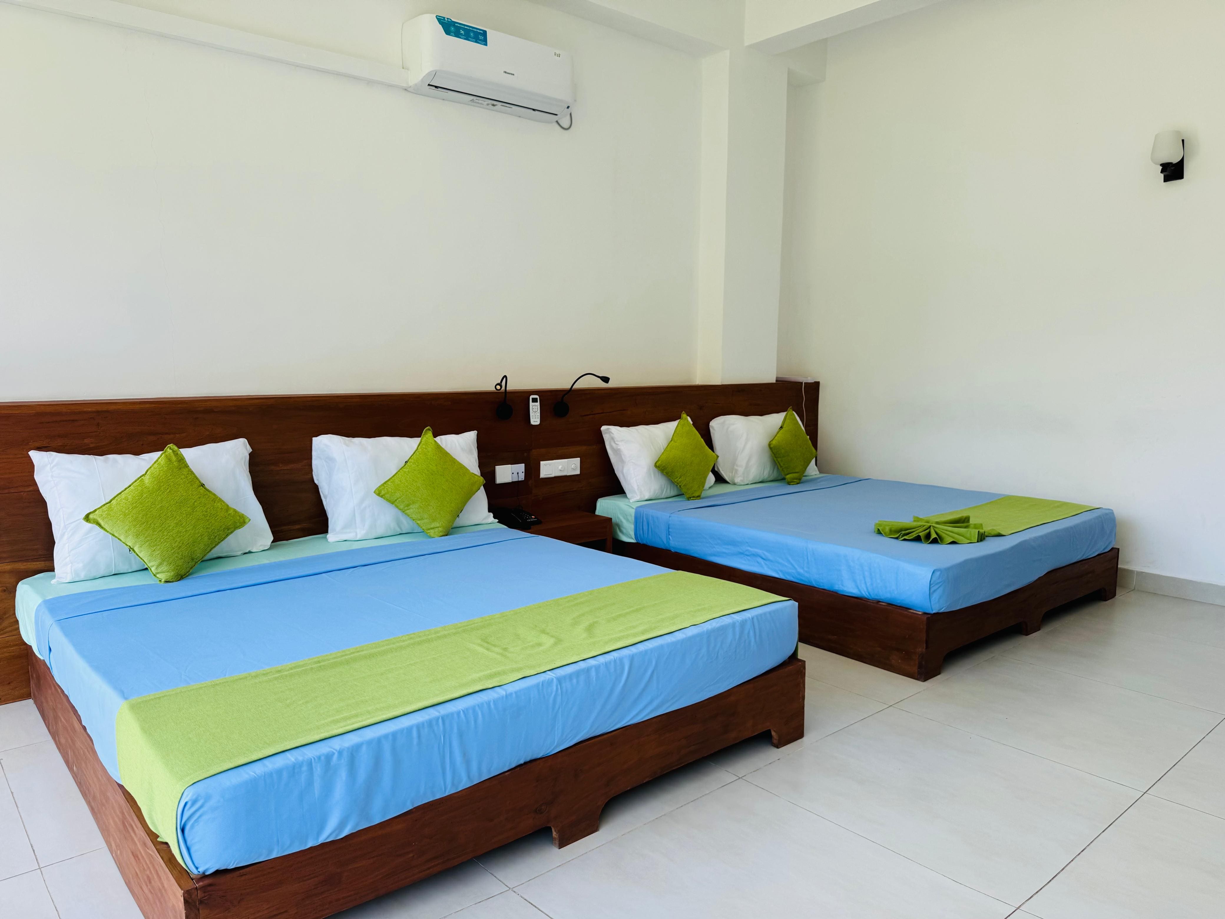 Junior Quadruple Suites